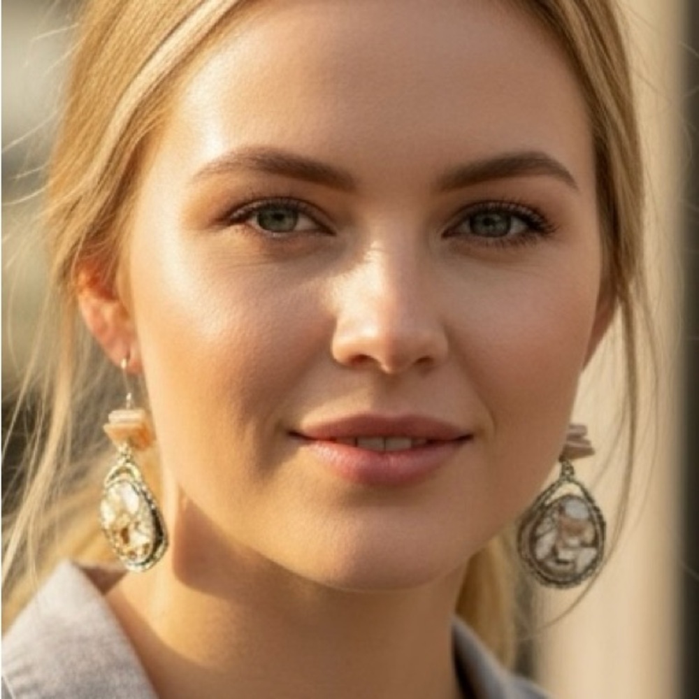 Elegant Shell Gold and Cream Earrings